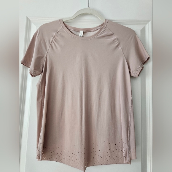 lululemon athletica Quick Pace Short Sleeve Blush Size 4 (XS) - Picture 9 of 10